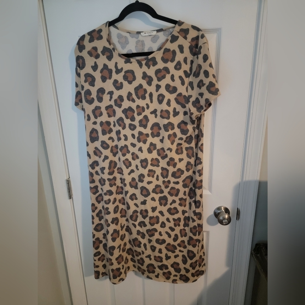 Leopard Print Tee‎ Shirt Dress